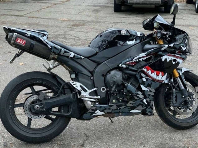 2007-2008 Yamaha YZF 1000 R1 Motorcycle Fairings - Grey White Camouflage Shark UK