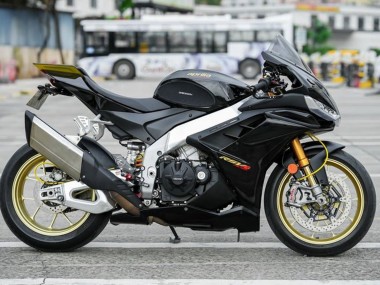 Buy 2021-2024 Aprilia RSV4 1100 Motorcycle Fairings - Black UK