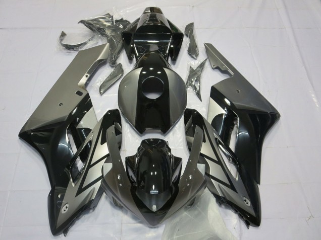 Black and Silver 04-05 CBR1000RR Motorcycle Fairing Black and Silver 04-05 CBR1000RR Motorcycle Fairing