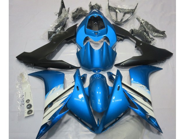 Light Blue & White 04-06 R1 Motorcycle Fairing