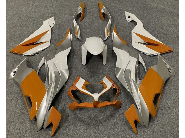 Orange White and Silver 19-23 ZX6R Motorcycle Fairing Orange White and Silver 19-23 ZX6R Motorcycle Fairing