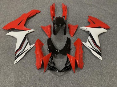 Red and Gloss White Style 11-24 GSXR 600-750 Motorcycle Fairing