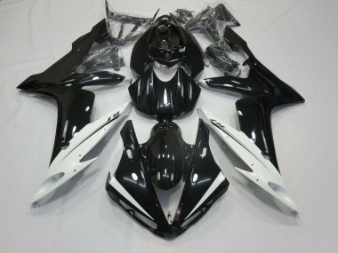 White and Black 04-06 R1 Motorcycle Fairing